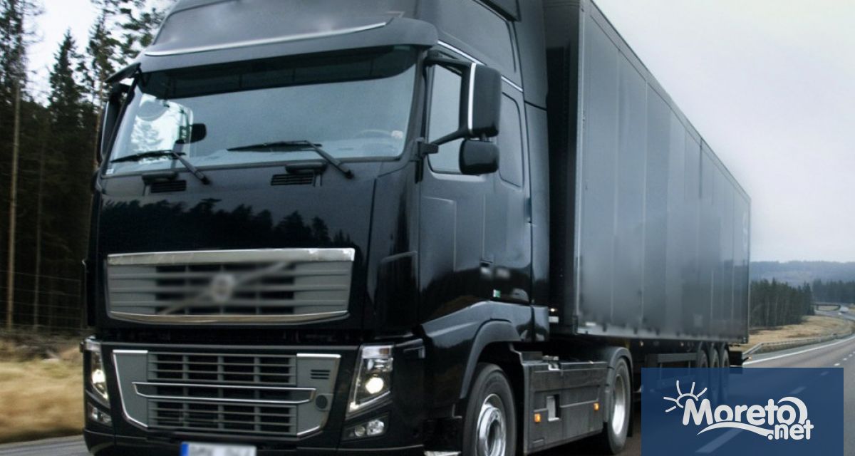 Представители на пътнотранспортния бранш заедно с експерти на Министерството на