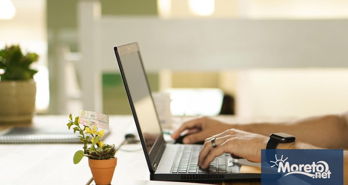 Министерският съвет удължава две национални програми Повишаване компетентностите на