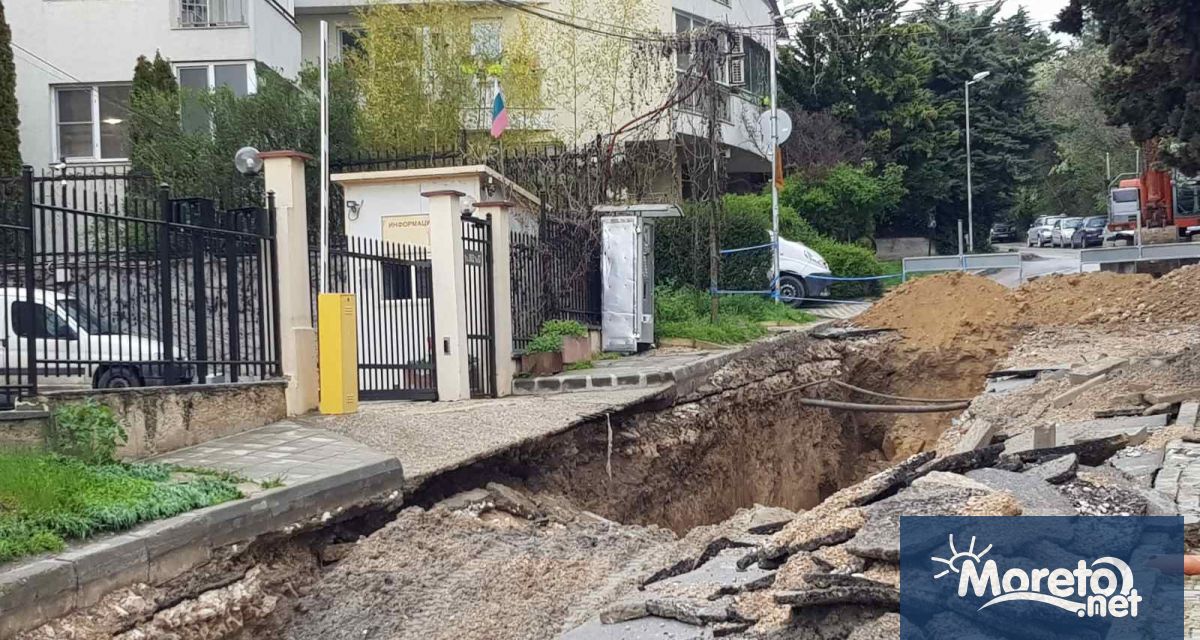 В ранните часове на вчерашната вечер след скъсан магистрален водопровод
