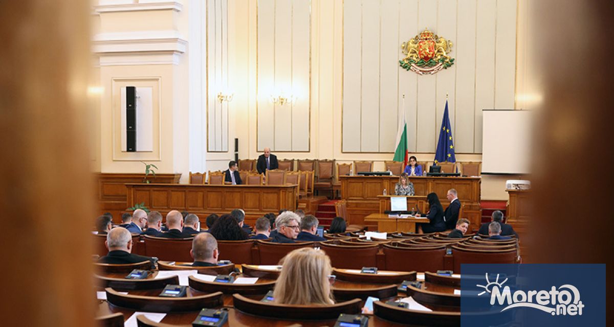 Народните представители приеха проекта на Правилник за организацията и дейността