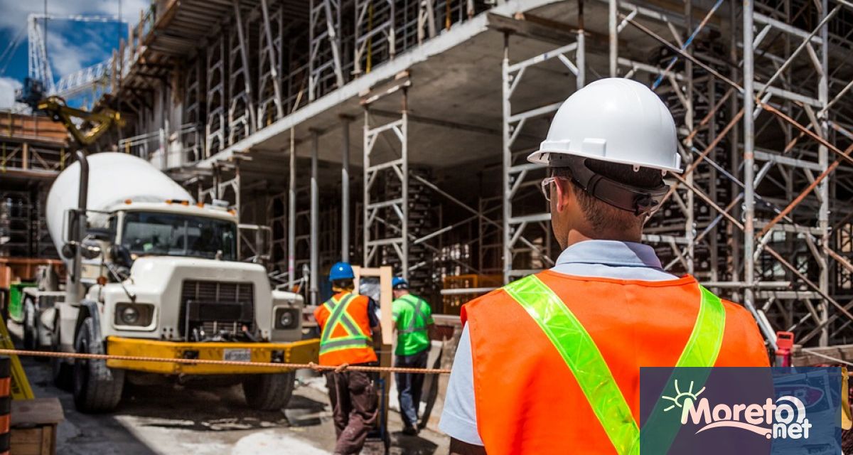 Министърът на труда и социалната политика Борислав Гуцанов разпореди на