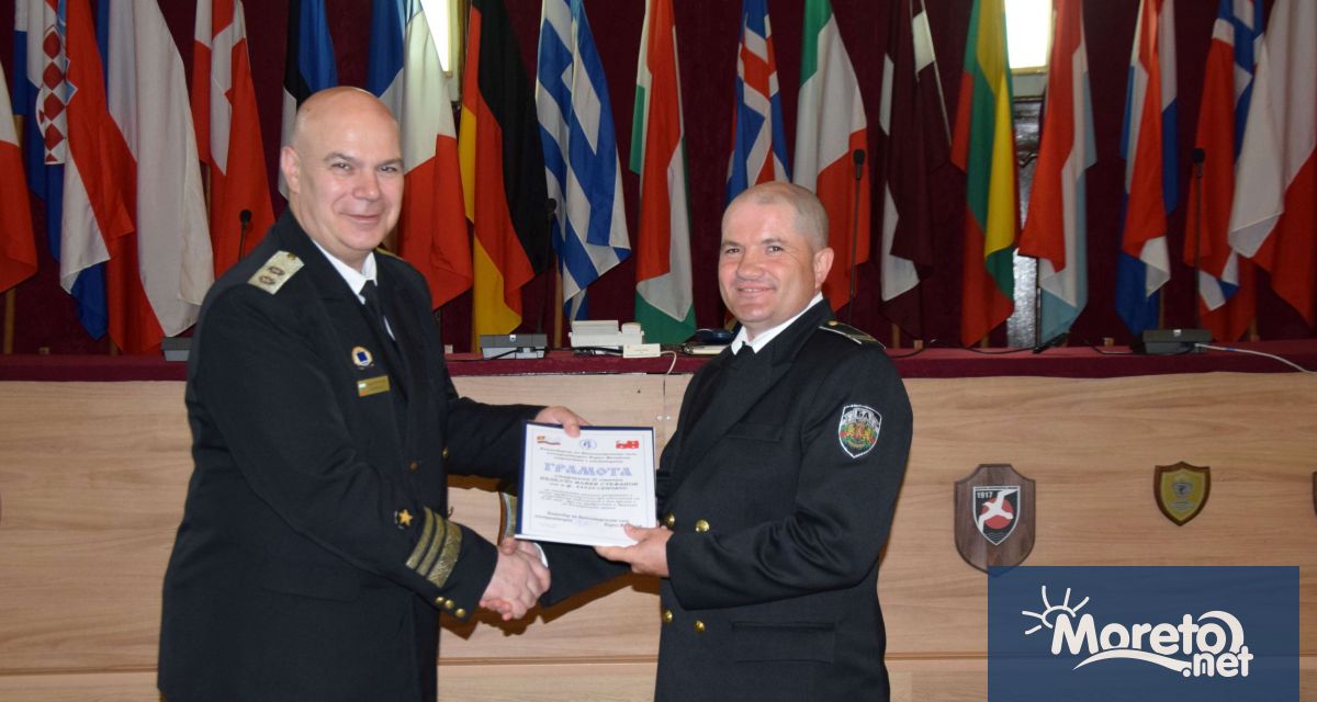 На 2 май в Щаба на Военноморските сили командирът на