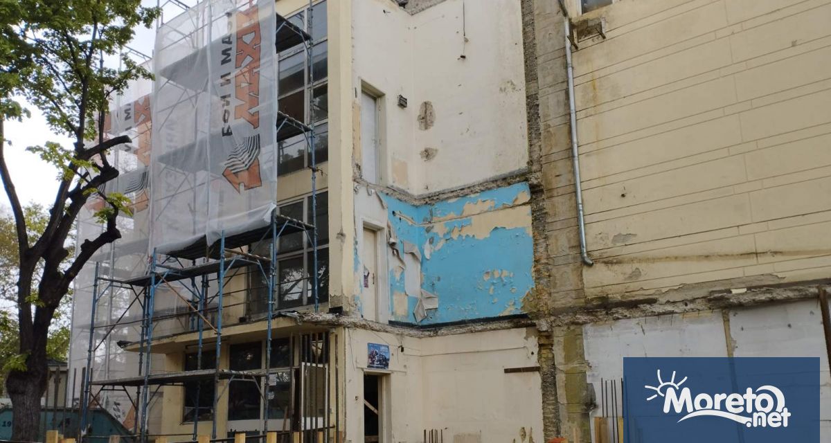 Ремонтът на филиала на театъра е напълно възможно да приключи