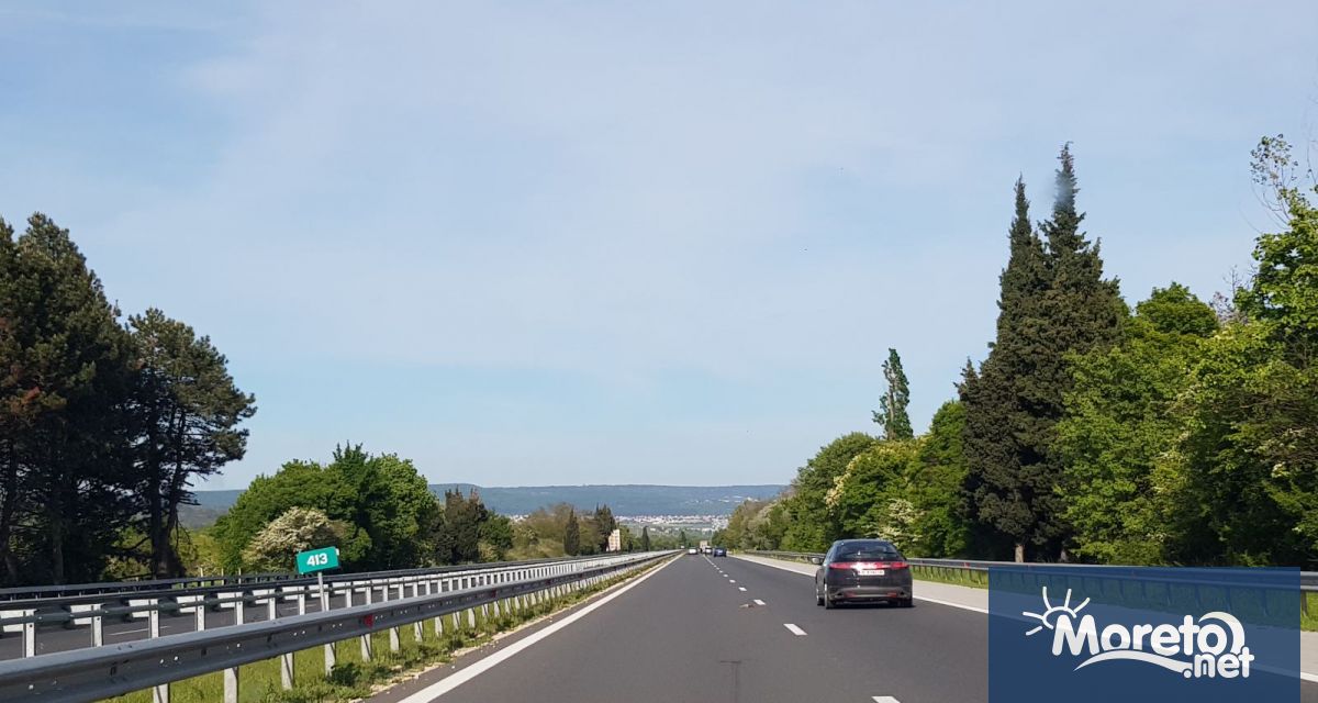 СЪСТОЯНИЕ НА АВТОМАГИСТРАЛИТЕ АМ Хемус Област Варна Област Варна Движението от км 386 000