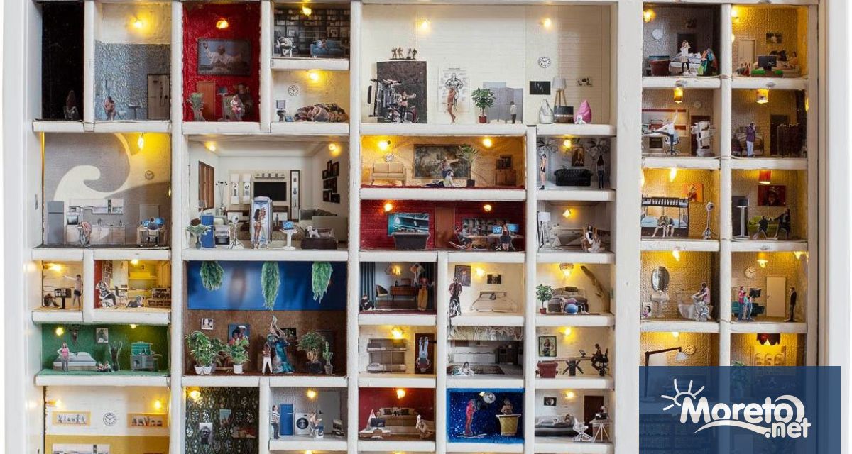 Градската художествена галерия Борис Георгиев във Варна представя изложбата Избрани