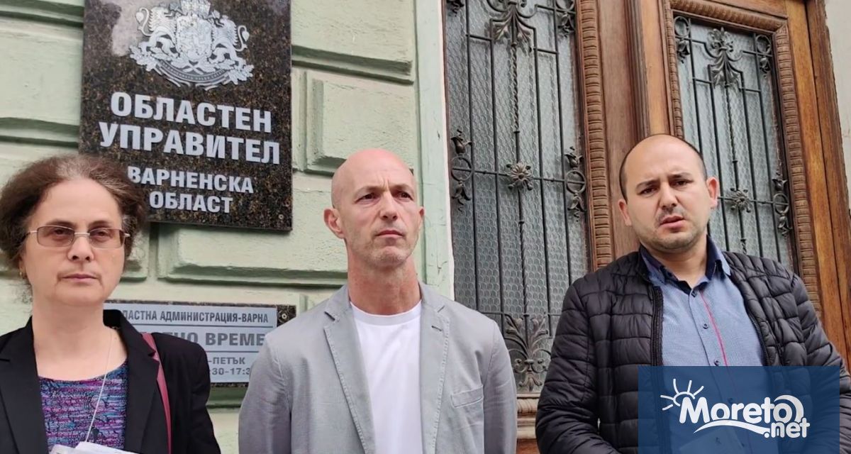 Народният представител от Възраждане инж Коста Стоянов и общински съветници