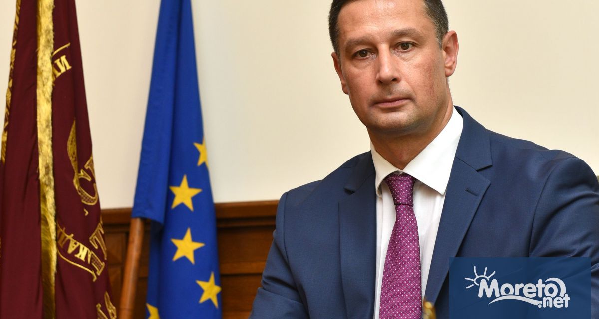 Проф д р Евгени Станимиров ректор на Икономически университет – Варна