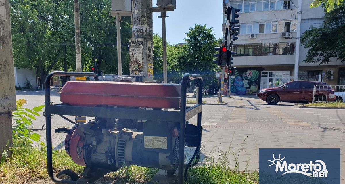 Големият обем от несъгласувани изкопни дейности из улиците на Варна