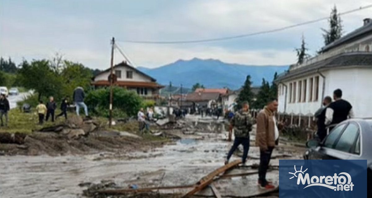 Частично бедствено положение обявиха вчера в Берковица, заради десетки наводнени
