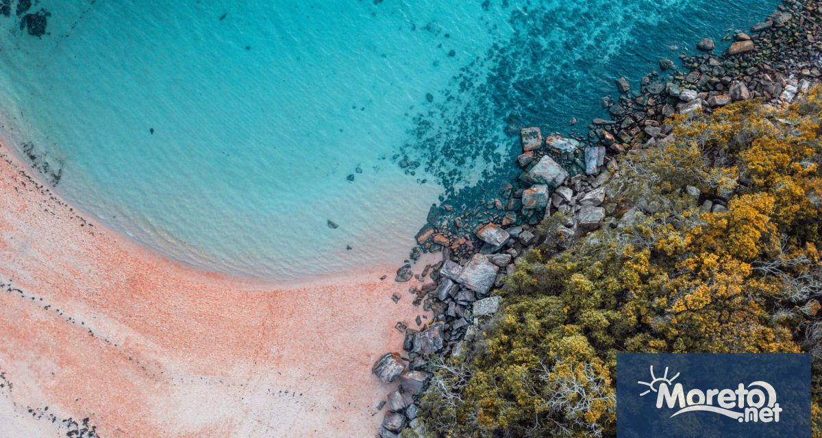 Австралийските власти разследват смъртта на 80 годишна жена намерена мъртва на