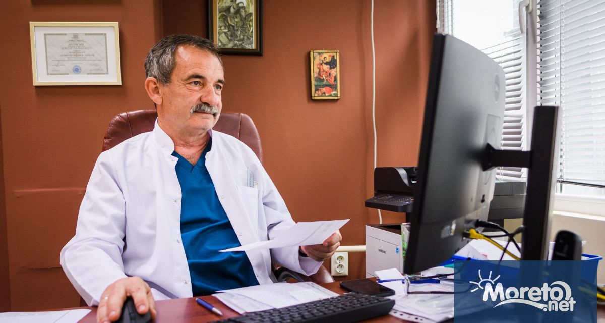 Лекарите от Клиниката по ортопедия и травматология в УМБАЛ Св