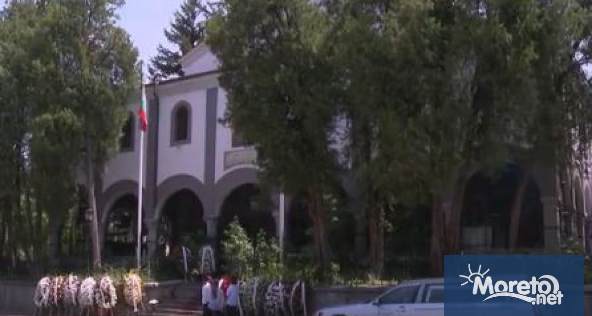 Близки и познати на Ангел Христов се събраха в храм