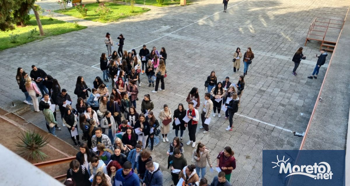 С 15 гласа За днес депутатите от комисията по образование