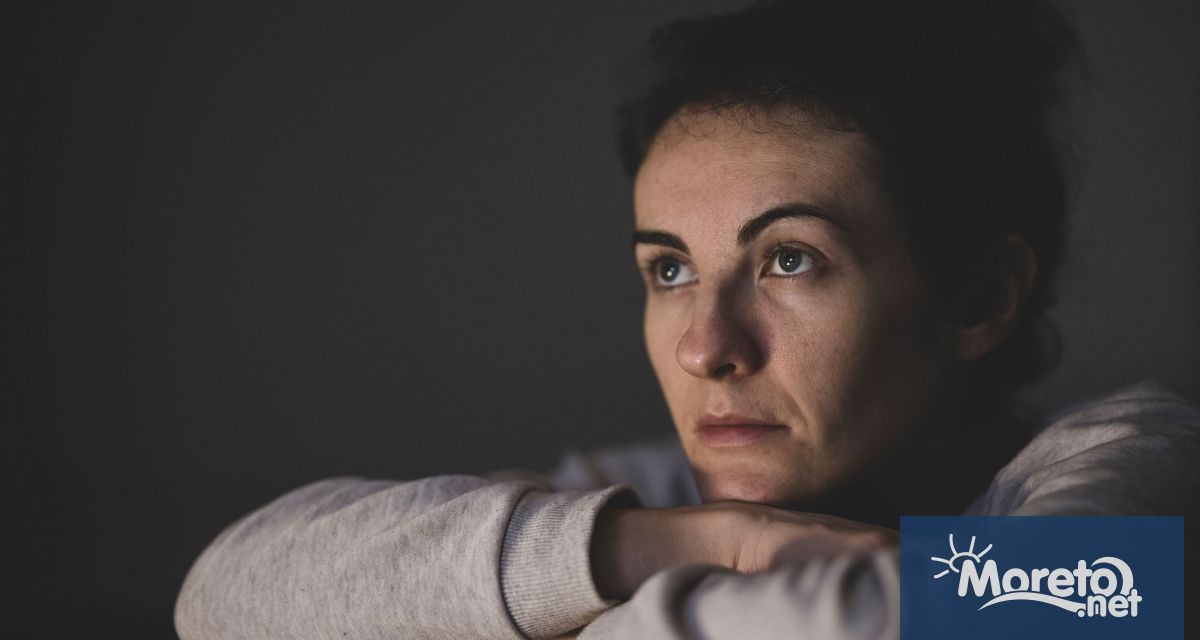 Гледането на телевизия в тъмно помещение не уврежда човешкото зрение