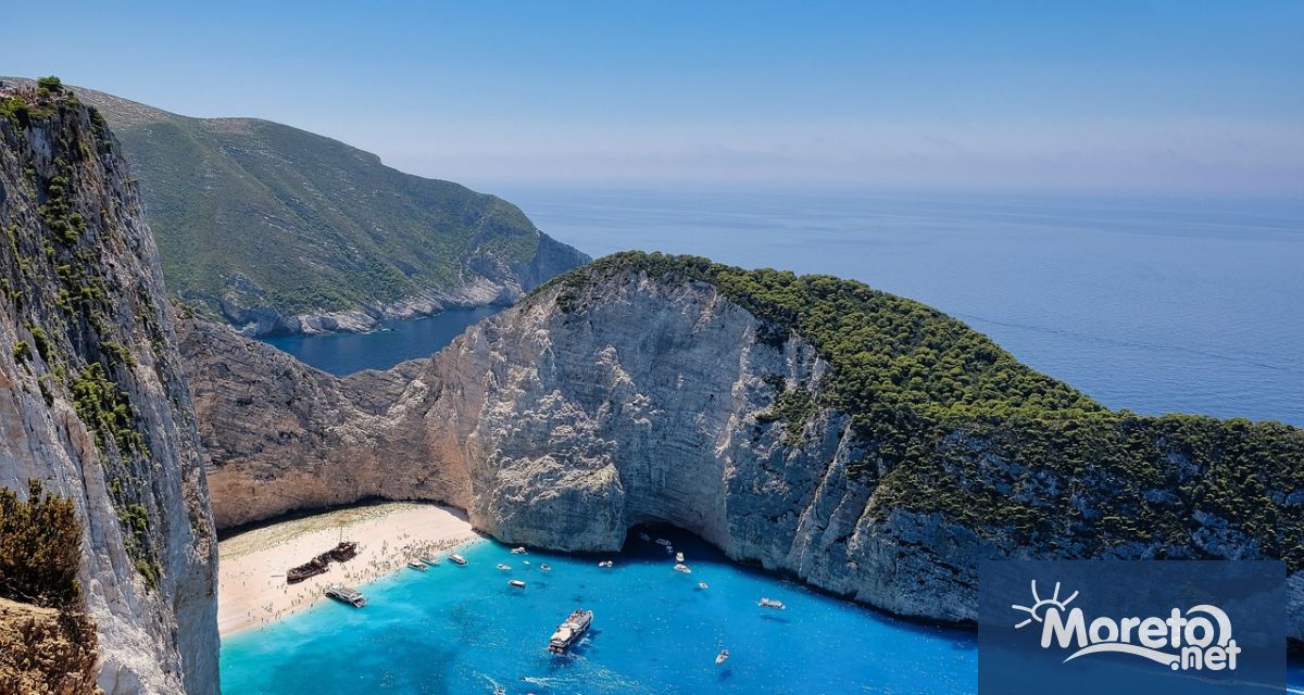 Известен с естествената си красота плаж на гръцкия остров Закинтос