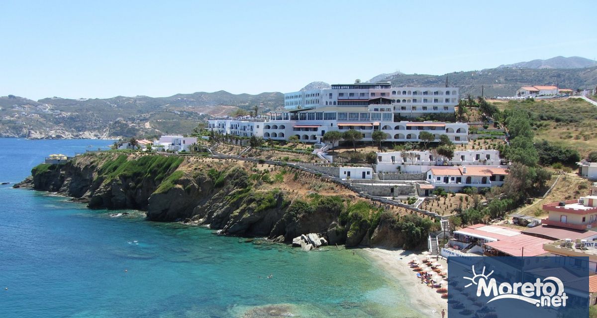 Гръцките власти предупреждават ако спите в колата си глобата