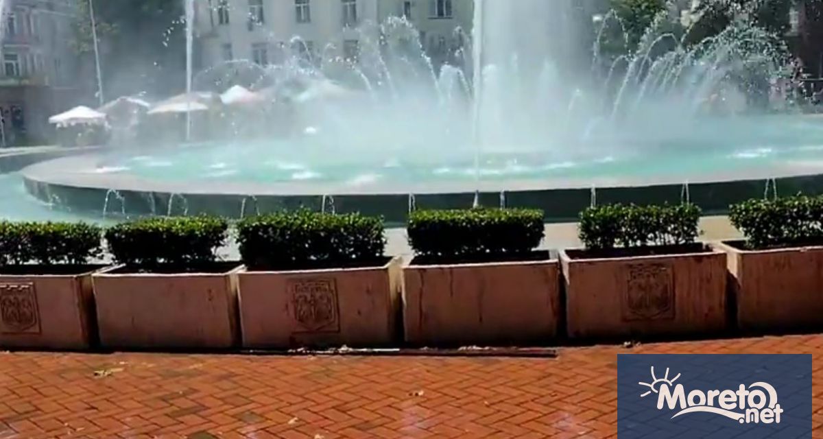 Реки потекоха от шадравана на Независимост Съоръжението което заработи съвсем