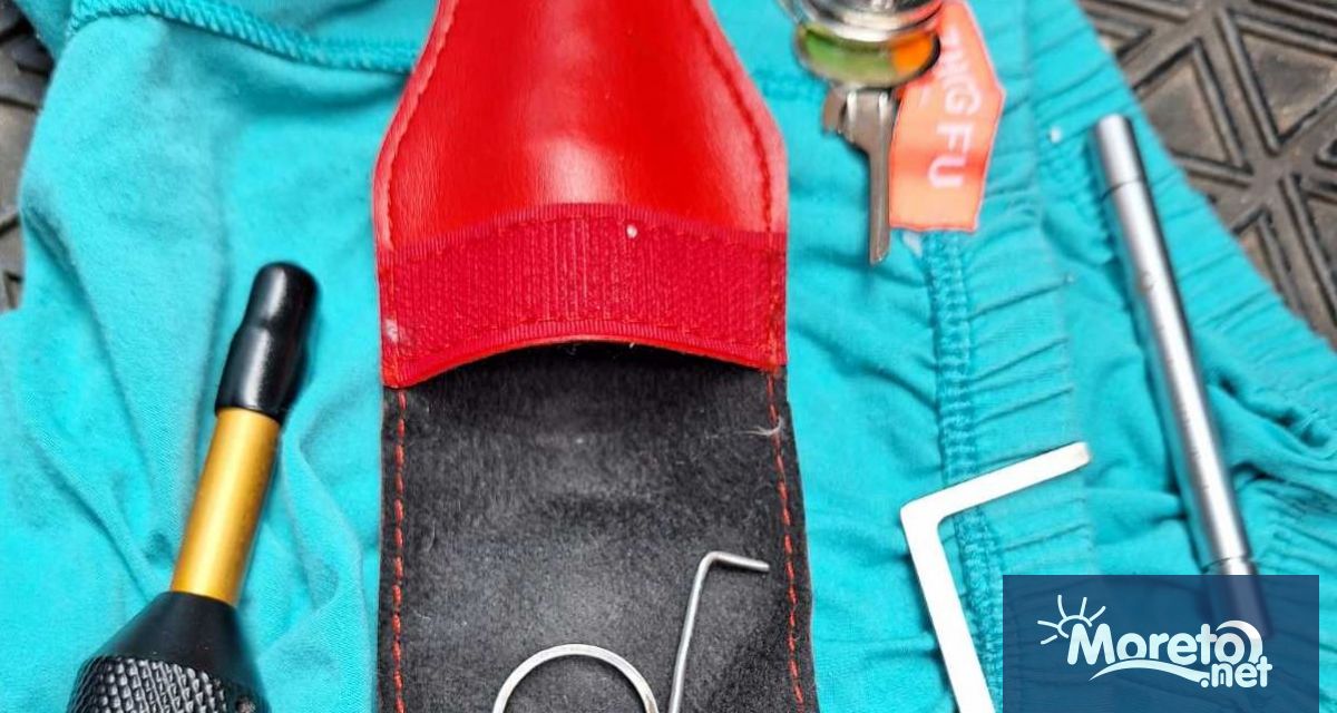 Двама мъже извършващи кражби по домове бяха задържани при специализирана