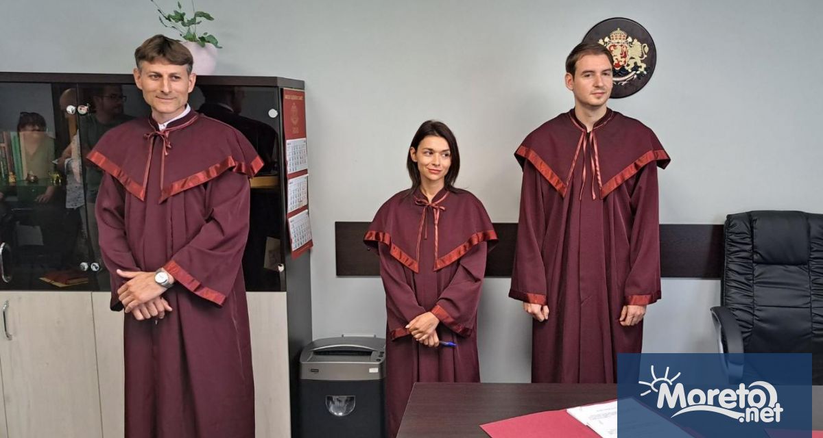 На церемония в присъствието на колеги от Районна прокуратура –