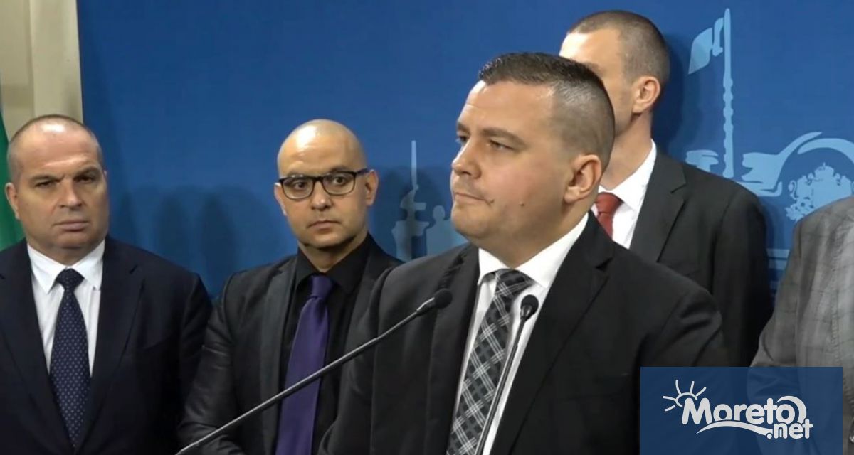 Намаляване наполовина на необходимите подписи за задължителното произвеждане на референдум