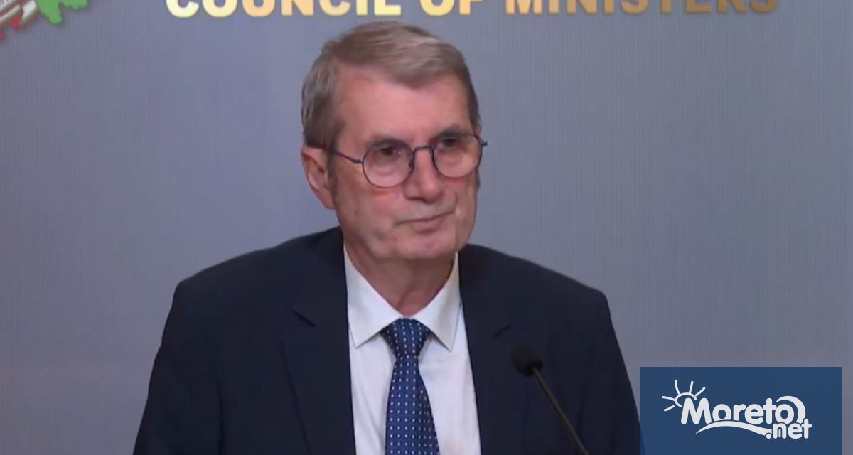 Министърът на здравеопазването проф Христо Хинков даде изявление пред медиите