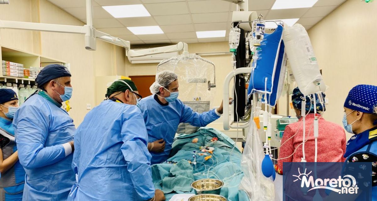 В Университетска спешна болница Пирогов беше извършена много сложна операция