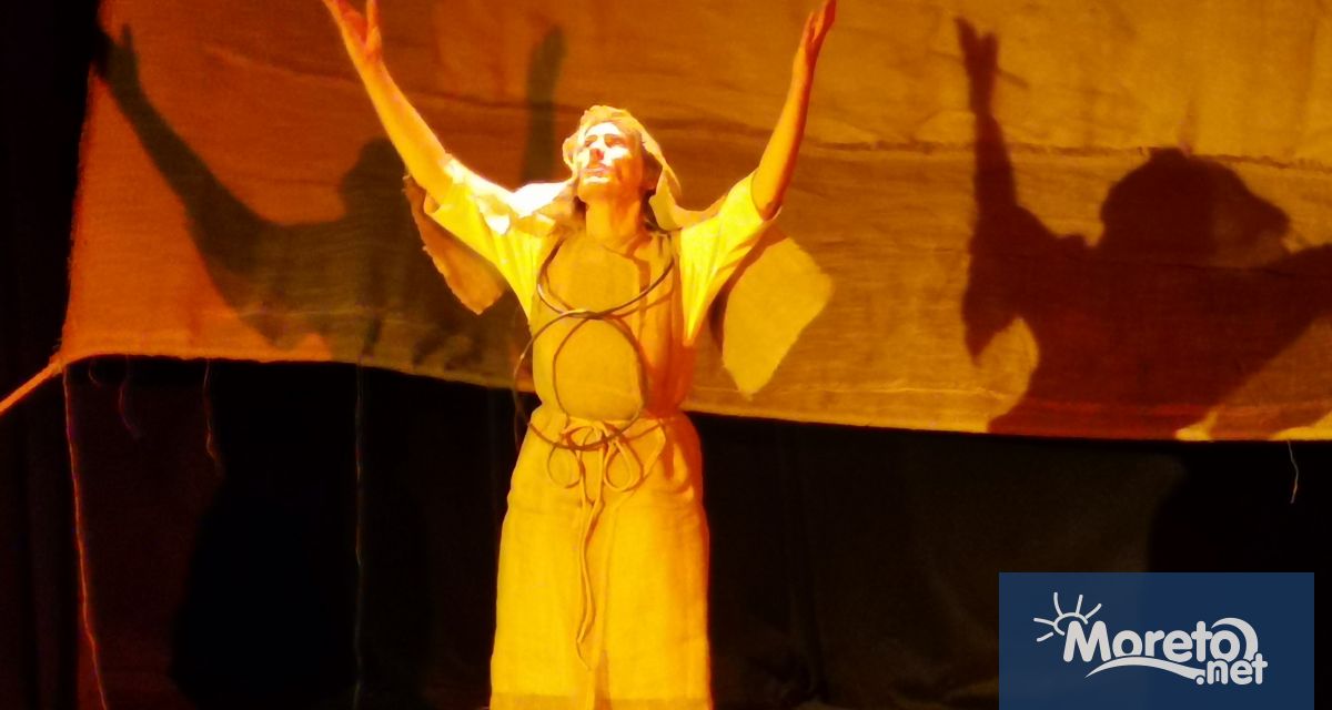 На 19 юли от 19 30 часа в зала 2 на