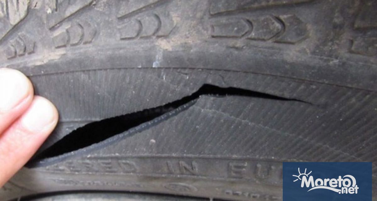 Психично болен мъж продупчи гумите на 18 автомобила в Провадия