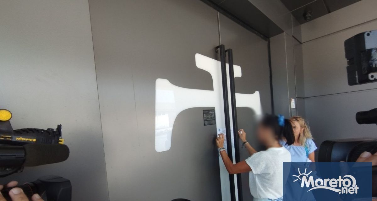 Инспектори на НАП Варна запечатаха заведение на Морска гара предаде репортер