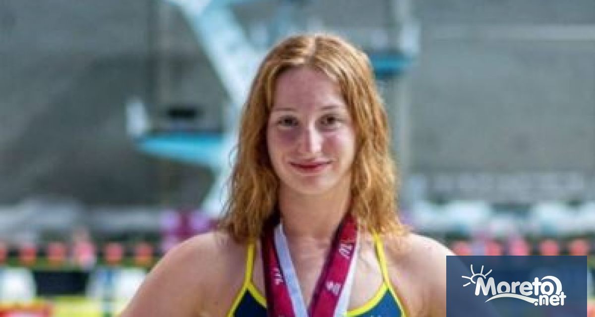 19 годишната счупи най стария световен рекорд за жени в плуването поставен