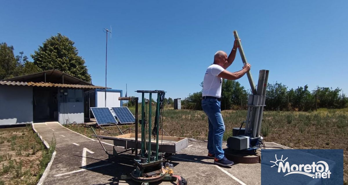 Екипите на Изпълнителната агенция Борба с градушките денонощно следят за