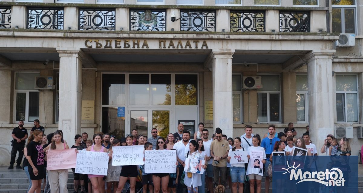 Втори пореден ден варненци призова обществото да присъства на протест