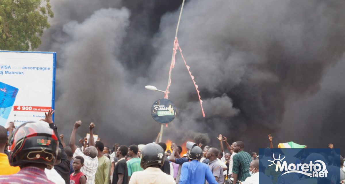 Седмица след като армията на Нигер завзе властта от демократично