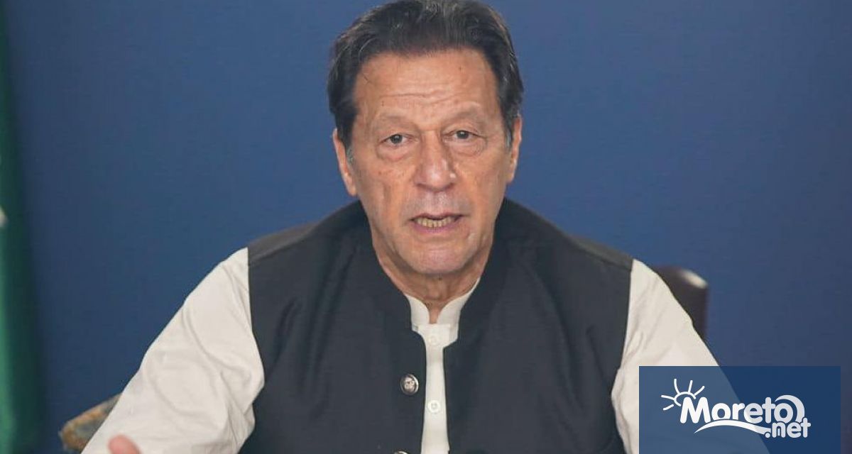 Пакистански съд осъди бившия премиер на страната Имран Хан на