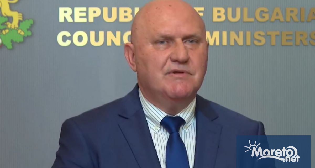 С близо 40 е намалял делът на отпадналите ученици през