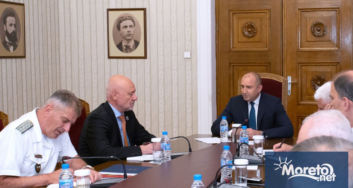 Държавният глава Румен Радев проведе днес среща на Дондуков 2