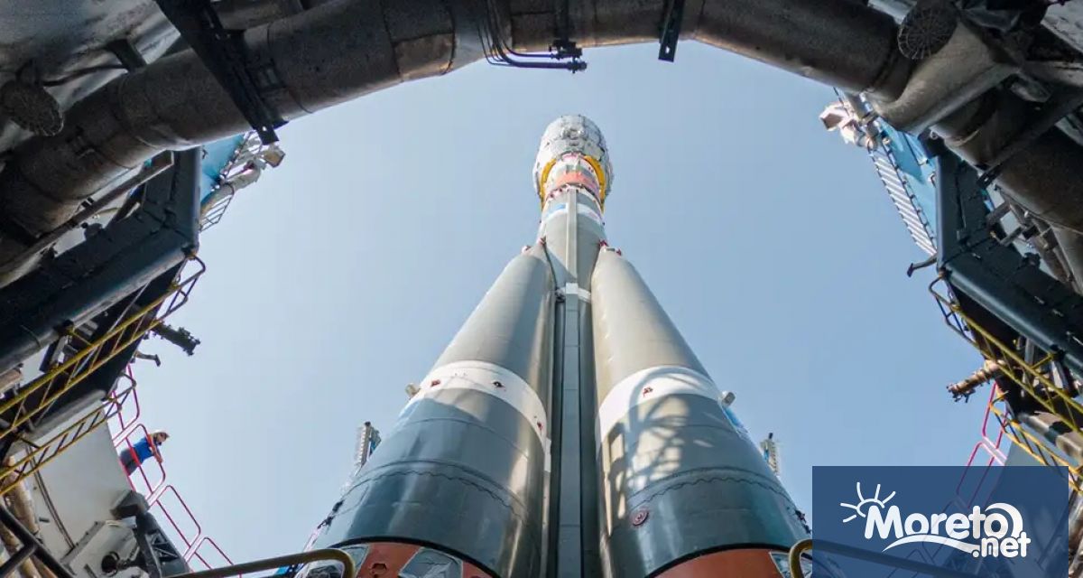 От космодрума Восточний беше изстреляна ракета носител Союз-2.1б с междупланетната