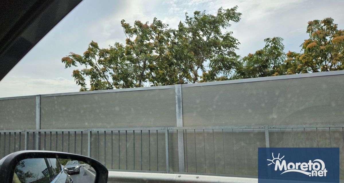 Шумозащитни съоръжения край пътя ще се изградят в близост до