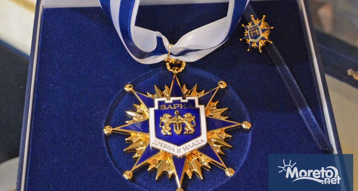 Мария Чиприянова доайен на варненската художествена гимнастика и Борислава Черкезова