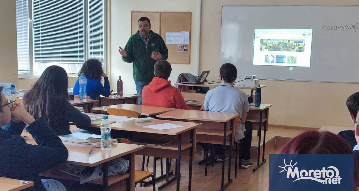 Над 200 ученици между 8 и 12 клас във Варна