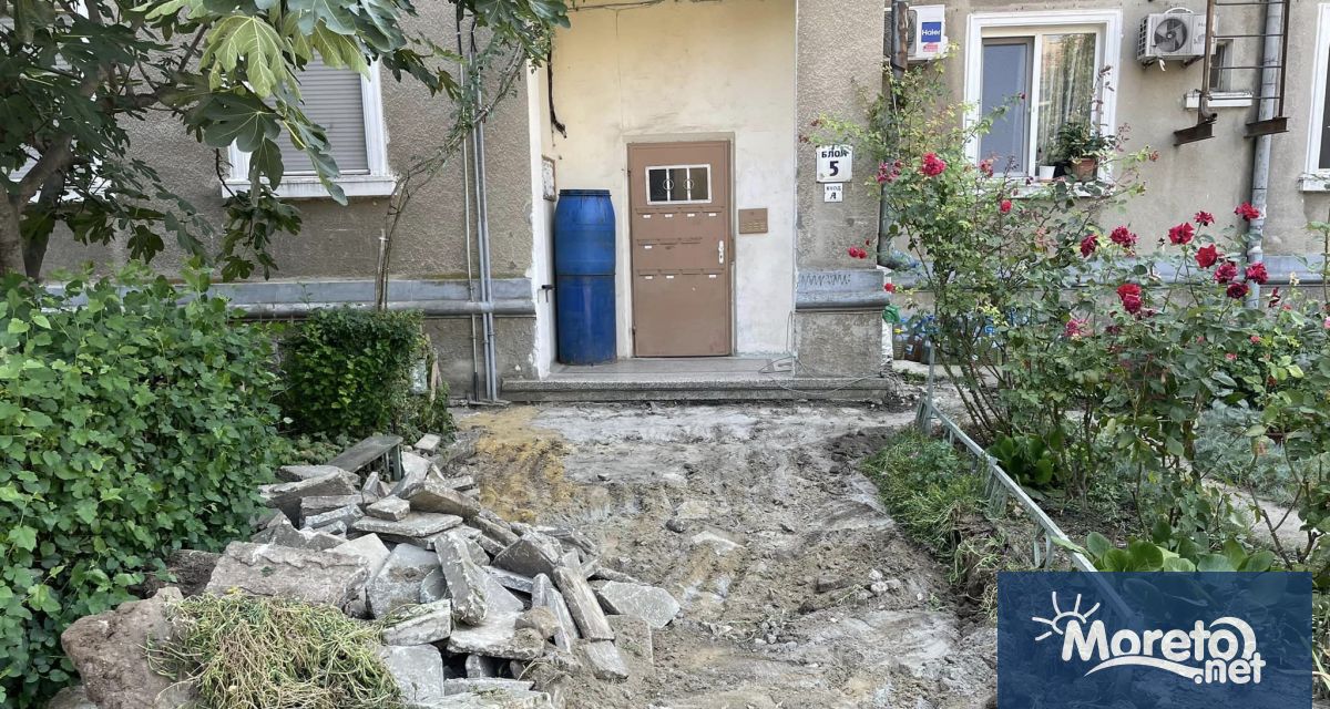 Започнат е основен ремонт на междублоковото пространство в ж к Дружба