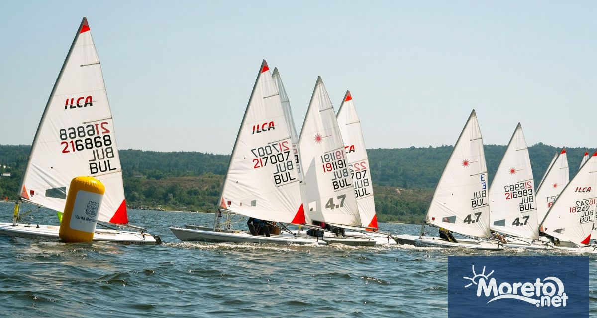 В акваторията на Варненското езеро се проведе детската ветроходна регата