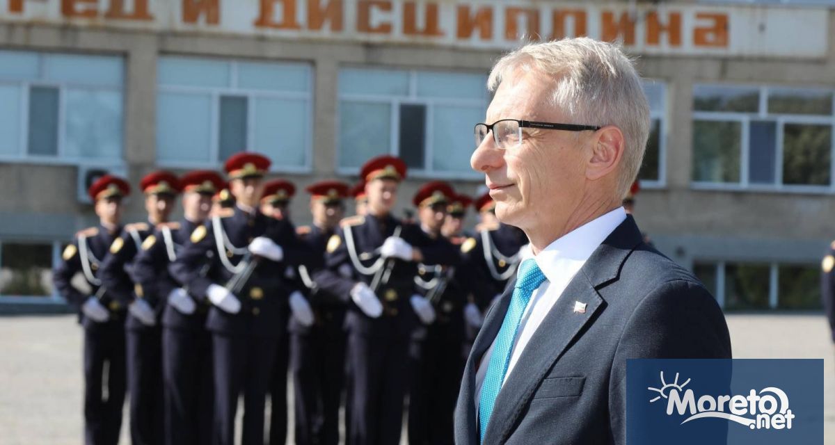 Ще се мисли за възможности висшето военно образование да се