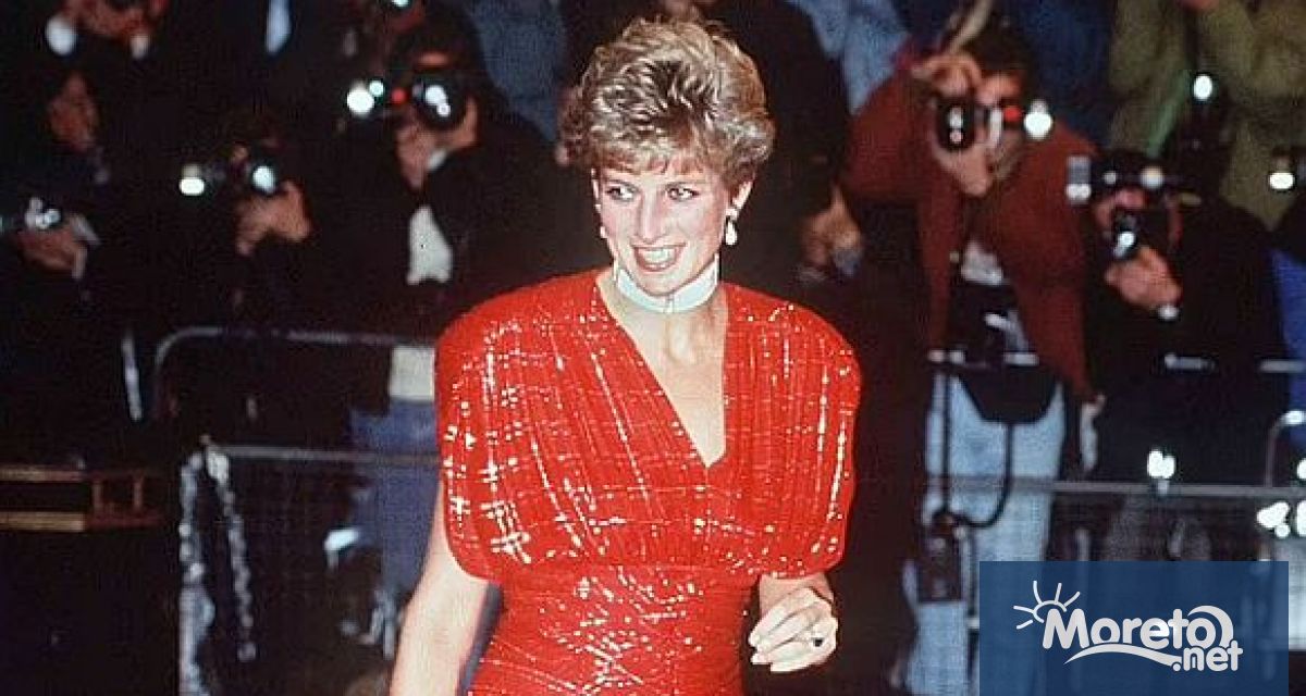 Историческа рокля носена от принцеса Даяна се предлага на