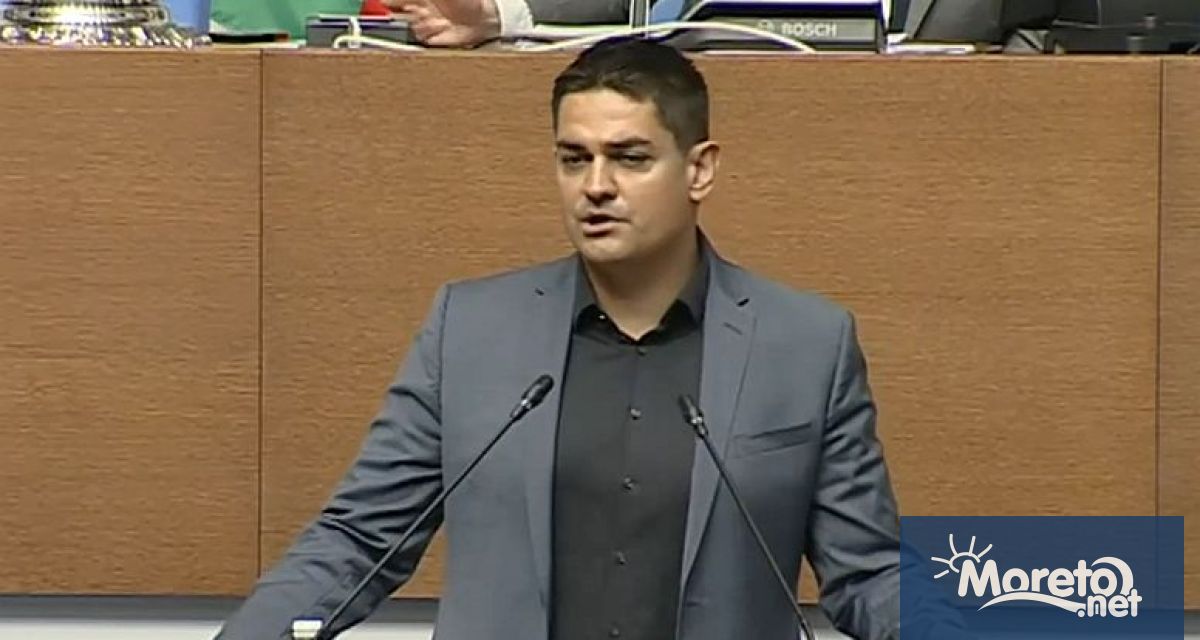 Премиерът да подаде оставка пред Народното събрание още днес за