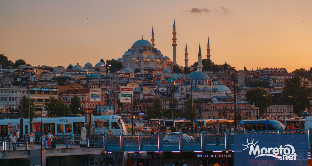 Недоволство сред жителите на Истанбул след забраната на консумация на