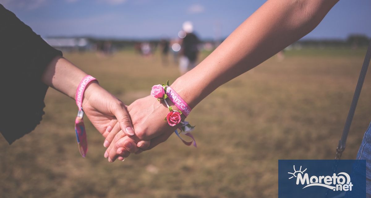 Гръцкото правителство възнамерява да приеме закон за легализиране на еднополовите