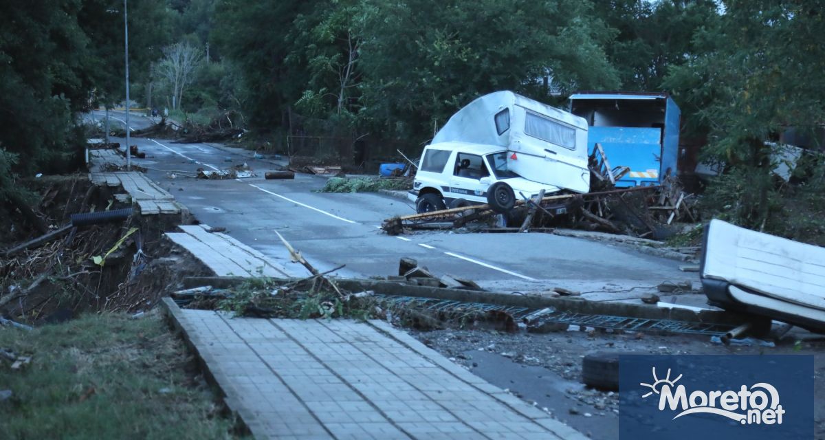 Нормализира се обстановката в пострадалия от наводненията район С помощта