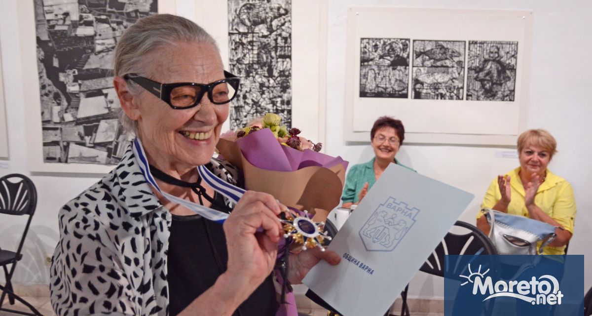 Кметът на Варна Иван Портних връчи отличието Почетен гражданин на