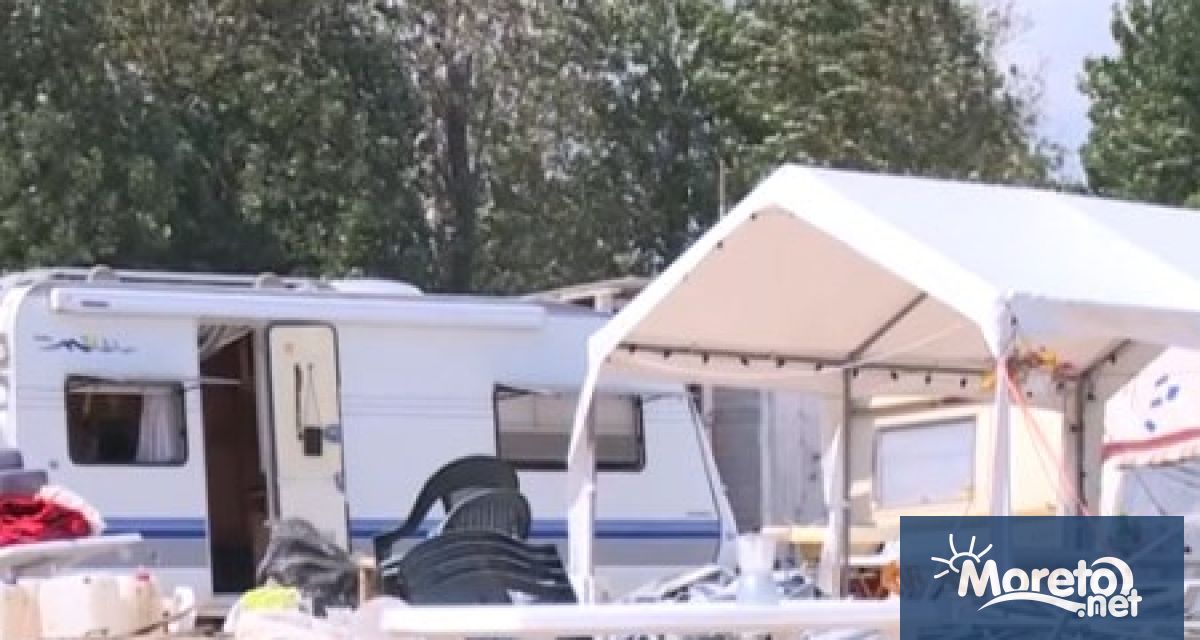 Два дни след потопа по Южното ни Черноморие каравани и